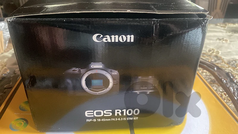 canon EOS R100