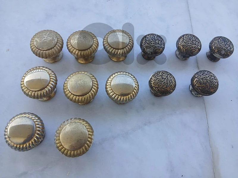 مسكات جوارير قديمة