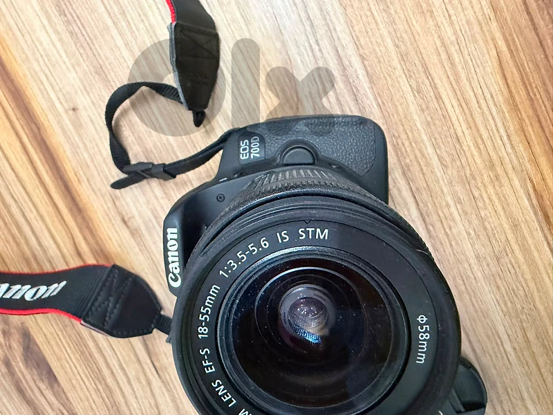 Canon EOS 700D
