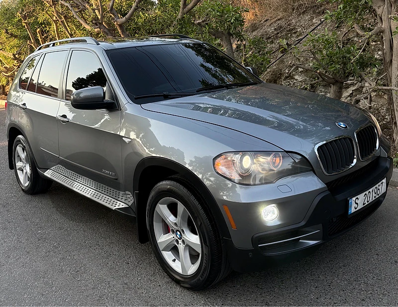 BMW X5 2009 V6 - 7 seats - 93,000 miles