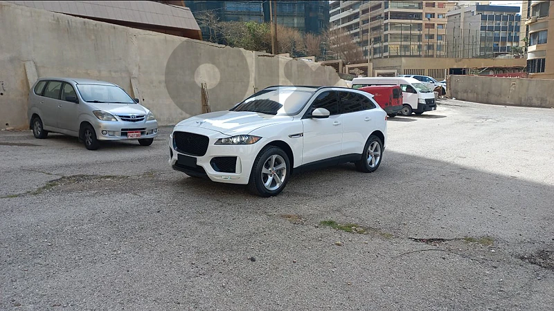 Jaguar F-Pace 2018-Panoramic-Leather- سعر مغر جدا