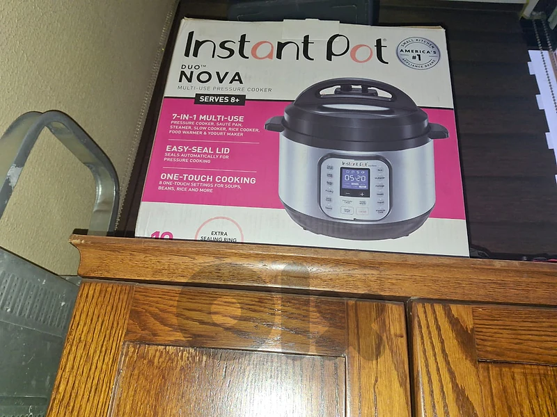 قدر Instant Pot Duo Nova 8 كوارت (جديد، بعلبته) قدر Instant Pot Duo Nova 8 كوارت (جديد، بعلبته)