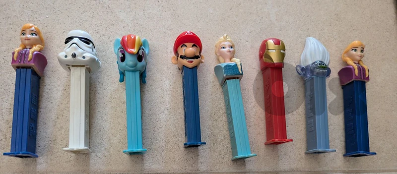 pezz dispenser