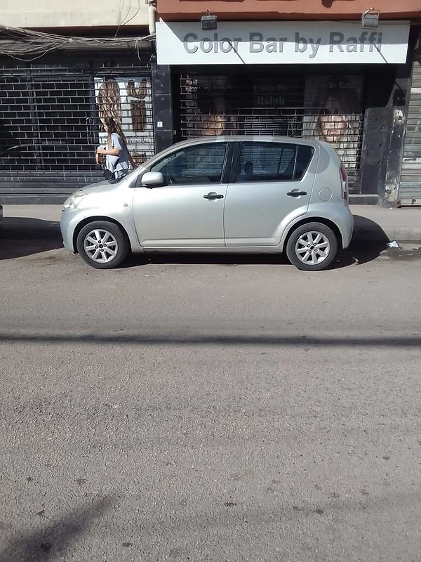 Dihatsu Sirion 2009