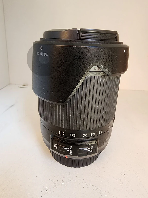Tamron 18-200mm canon mount mint condition