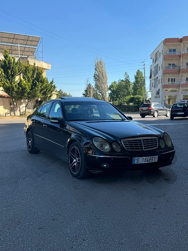 Mercedes-Benz E-Class 2003