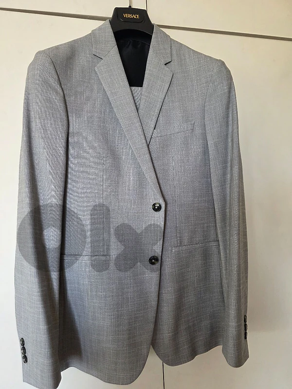 Zara suit size 50