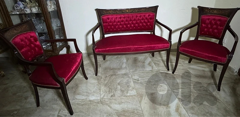 bundle 1 living rooms + dinning table and chairs + 1 sofa chair