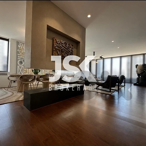 L22035 Apartment with Sea View For Sale in Down Town