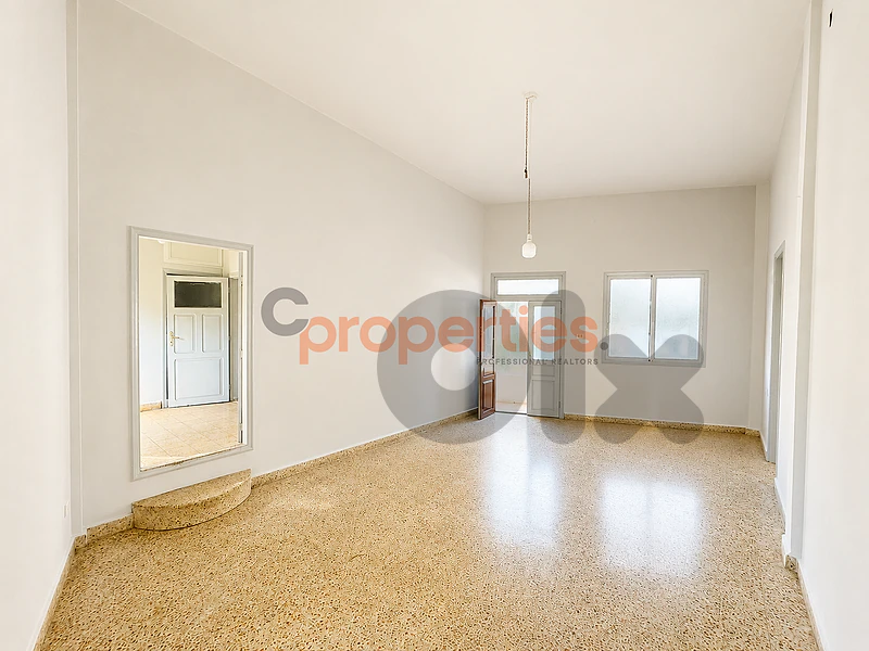 Office For Rent in Baabda مكتب للإيجار في بعبدا CPCH63