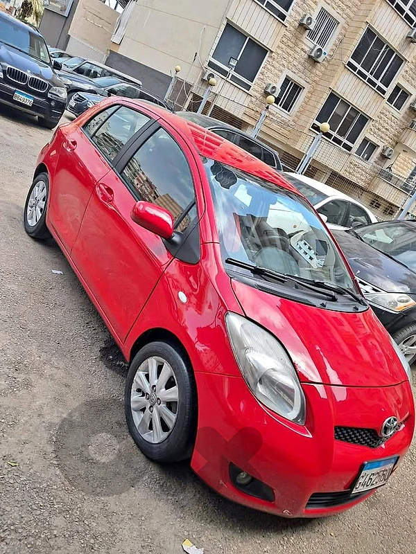 Toyota yars 2010/ 78992102