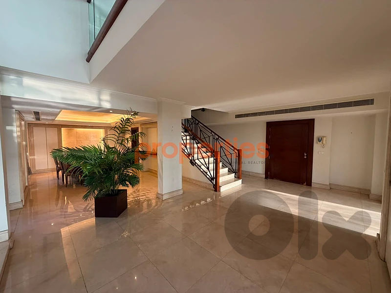 Apartment for Sale in Hazmieh شقة للبيع في الحازمية CPMK225