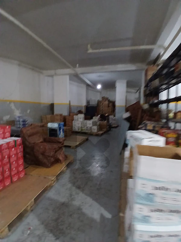 Warehouse for sale in Baabda Town
