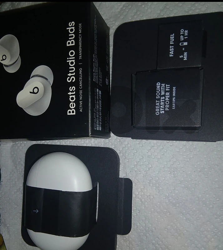Beats Studio Buds
