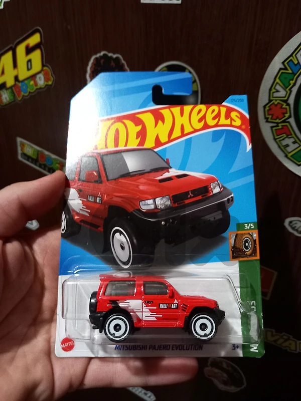 MITSUBISHI PAJERO EVOLUTION LONGCARD HOTWHEELS