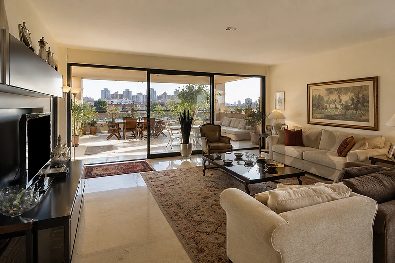 SPACIOUS APT IN RAWCHE PRIME | 250SQ | 3 BEDROOMS | AM-235