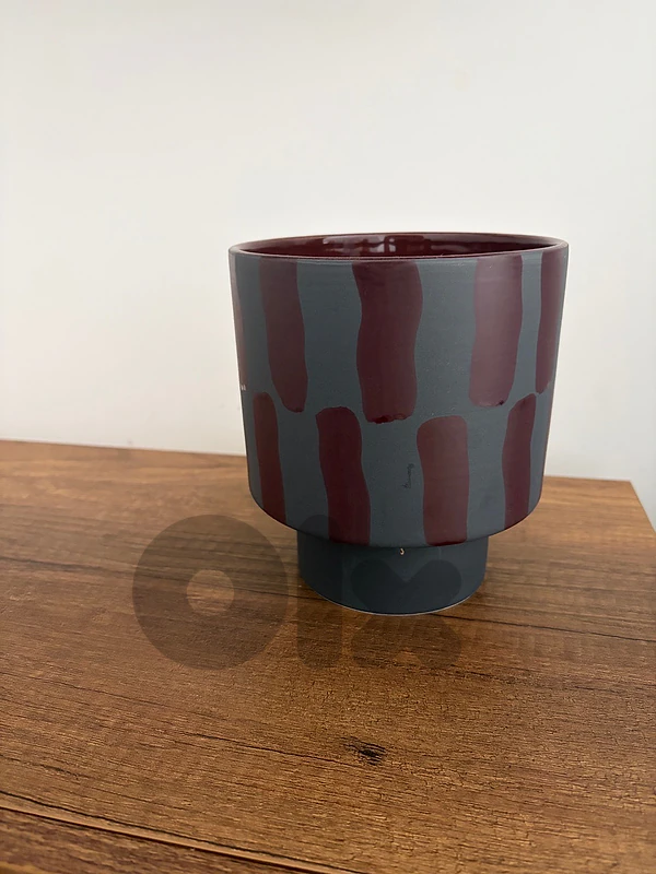 decarotive planter pot
