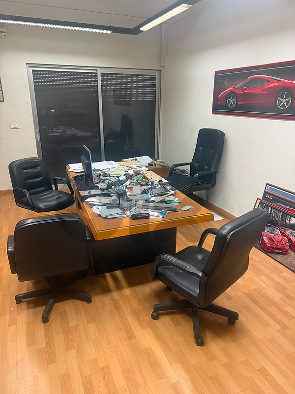 High end desk