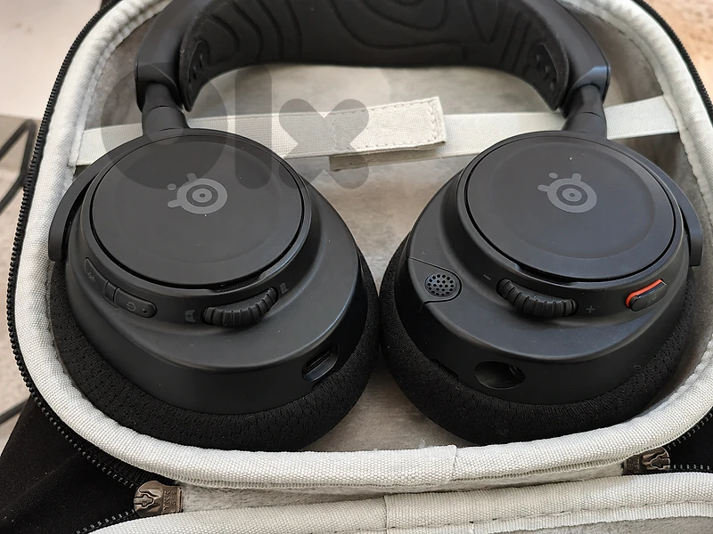 SteelSeries Arctis Nova 7 Wireless Gaming Headset