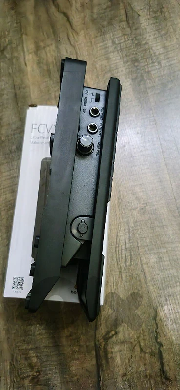 behringer fcv100 V2