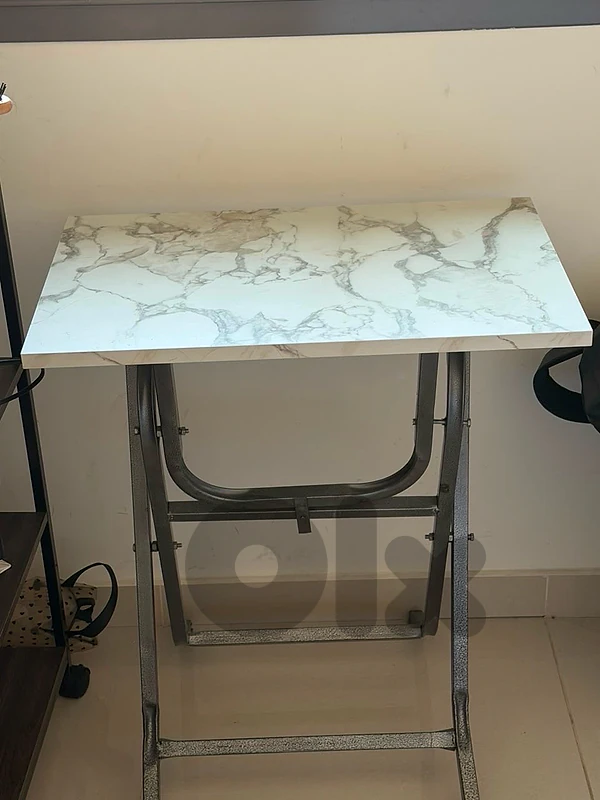 white 60X30 table