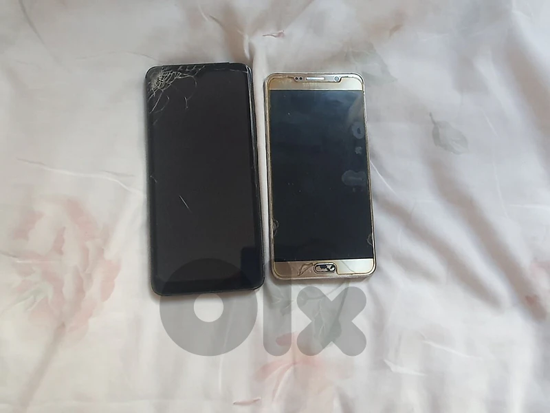 2 BROKEN PHONES FOR SALE!!!!!!