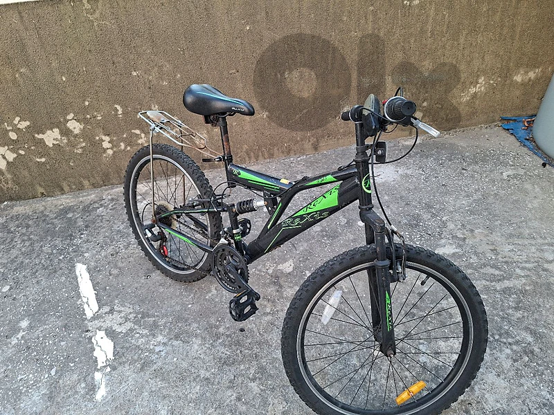 Rexis R245 Bike