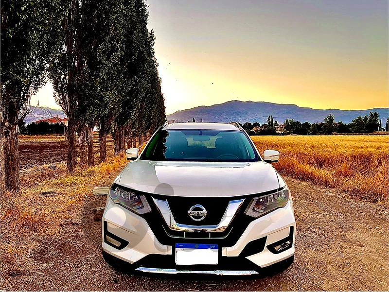 Nissan Rogue (7-seater)