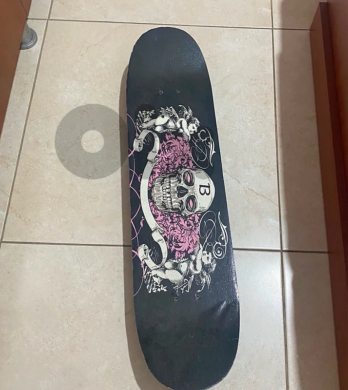 Skateboard (one time use)