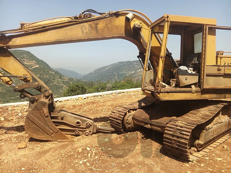 CATERPILLAR excavator 1991