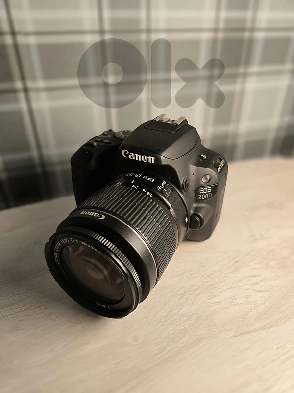canon eos 200d