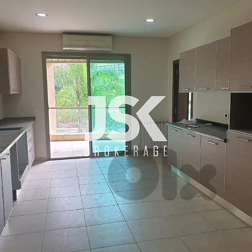 L07052 Elegant and Bright Apartment for Rent in Hazmieh