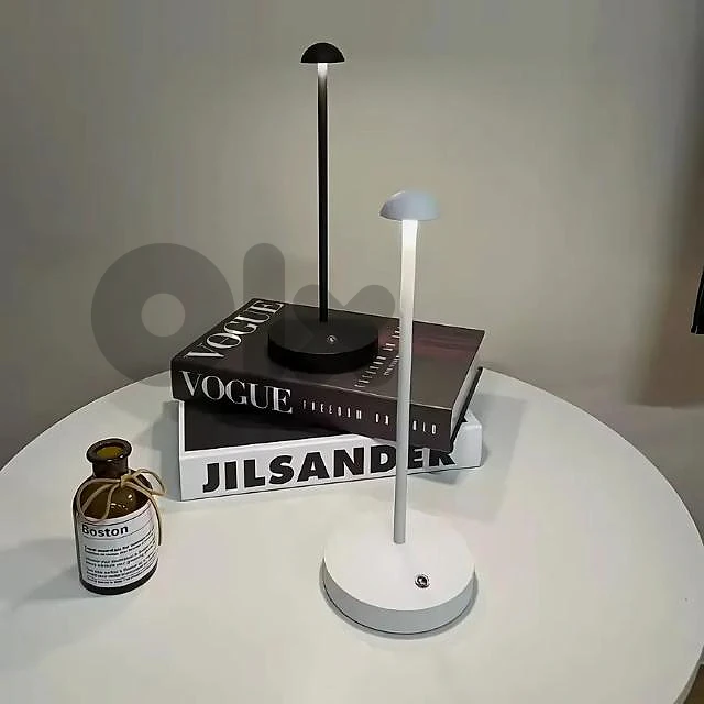 Modern Mushroom Table Lamp — Warm LED, USB Charging