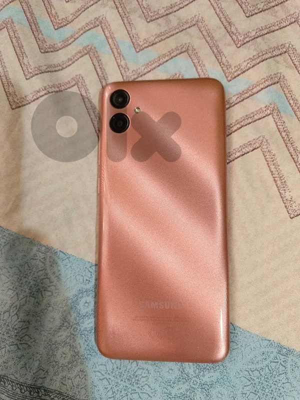 Samsung A04E phone
