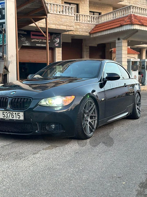 bmw e93	2008