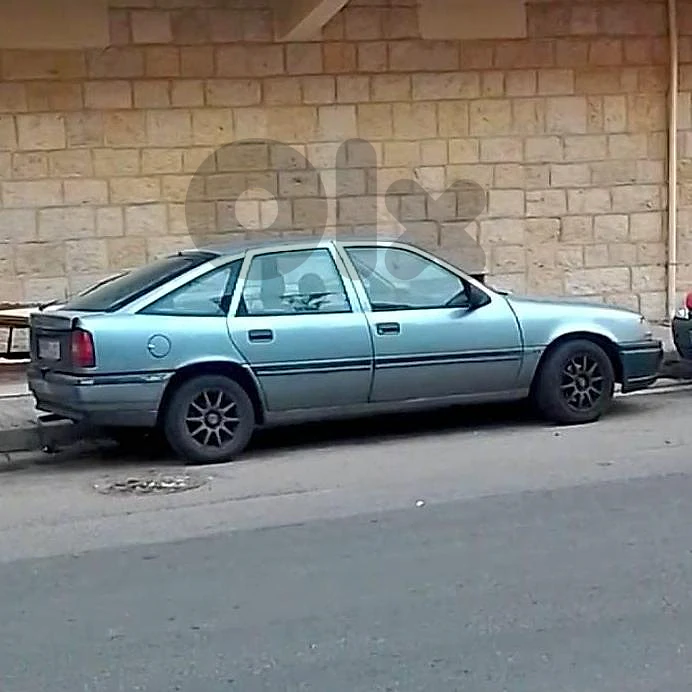 1989 Opel Vectra