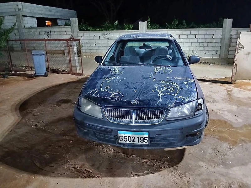 Nissan Sunny 2002