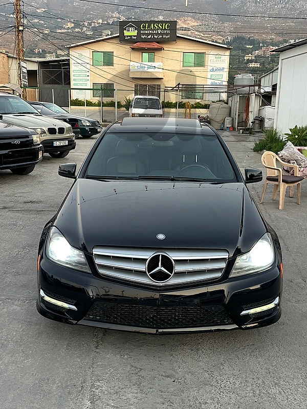 مرسيدس بنز سي-كلاس 2012 C250