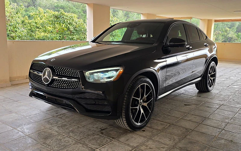 MERCEDES-BENZ GLC COUPE 2020 AMG !! ULTRA CLEAN!!