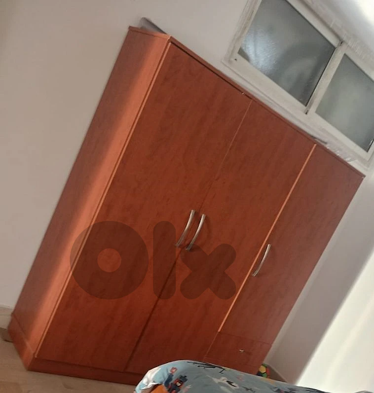 غرفة نوم أساسية
