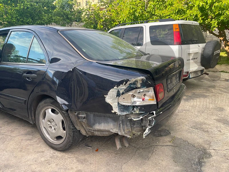 مرسيدس بنز 240/260/280 1996 w210