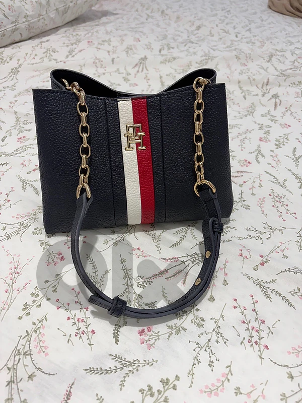 tommy hilfiger bag