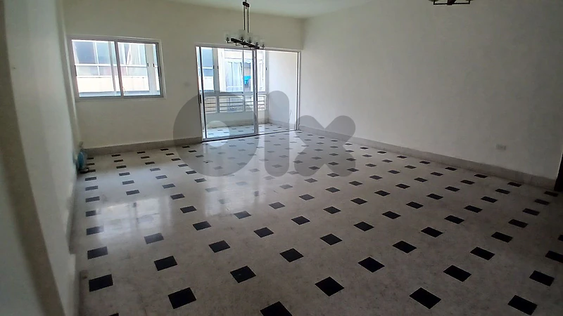 Idealy located 180 m2 3 BR apartment in Hamra.