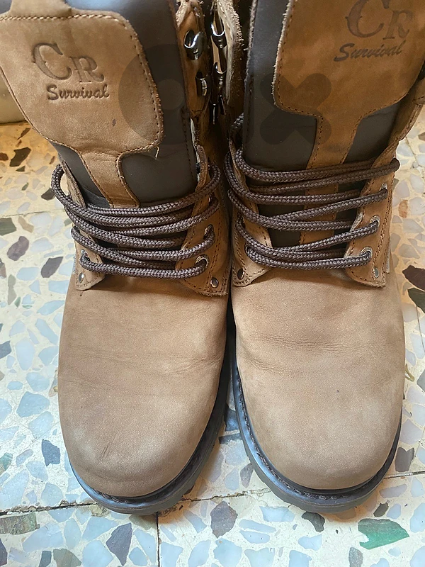 boot cruizer original made in andonesia size 45 used for climbing