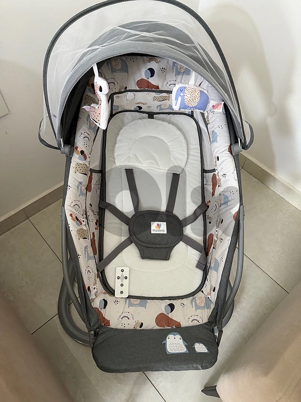 Mastela 3 in 1 Deluxe Multi Functional Bassinet