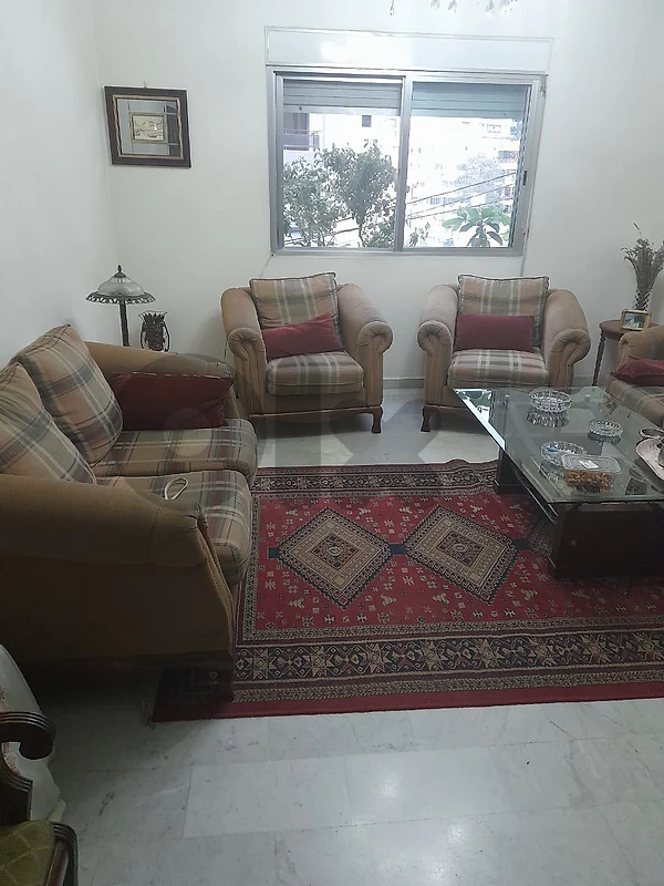 صالون للبيع مع طاولة وسط living room for sale