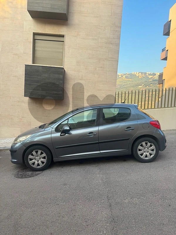 Peugeot 207 2009
