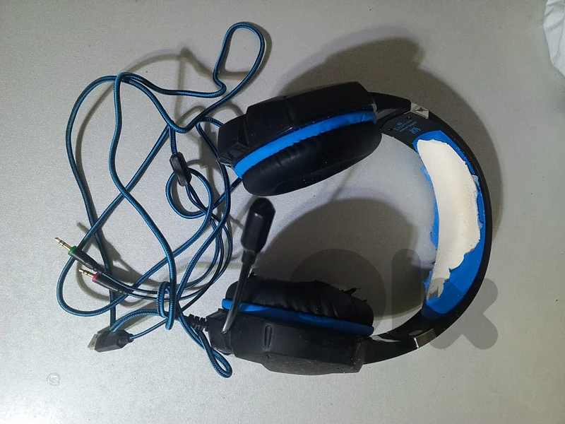 gaming headphones
