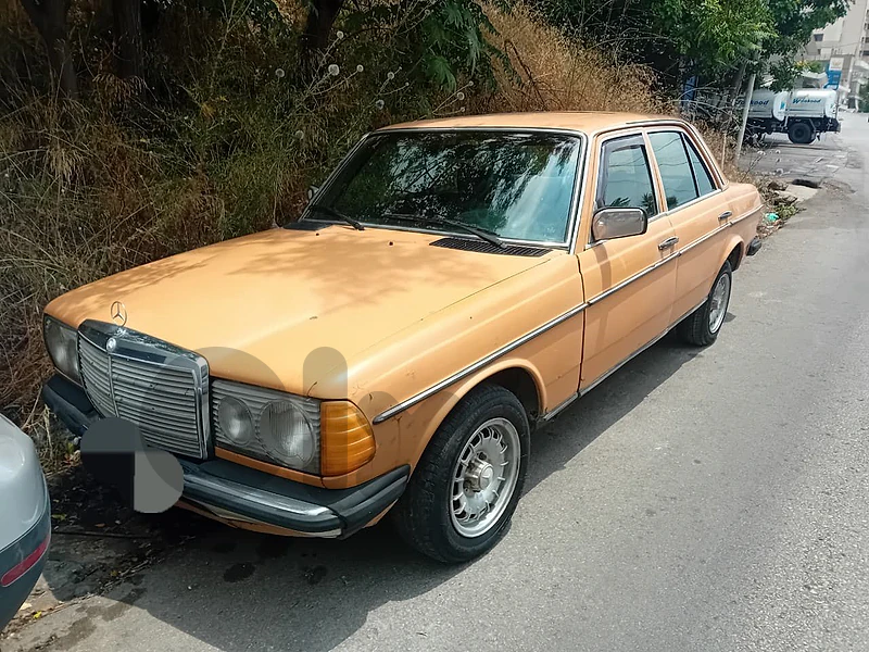 Mercedes-Benz 230 Series 1977