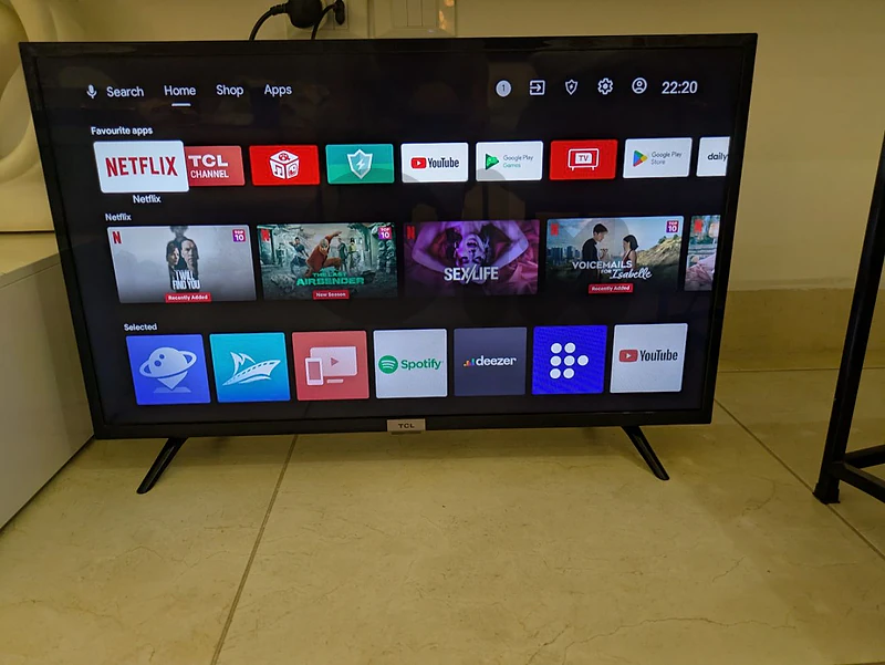 TCL smart 32 inches